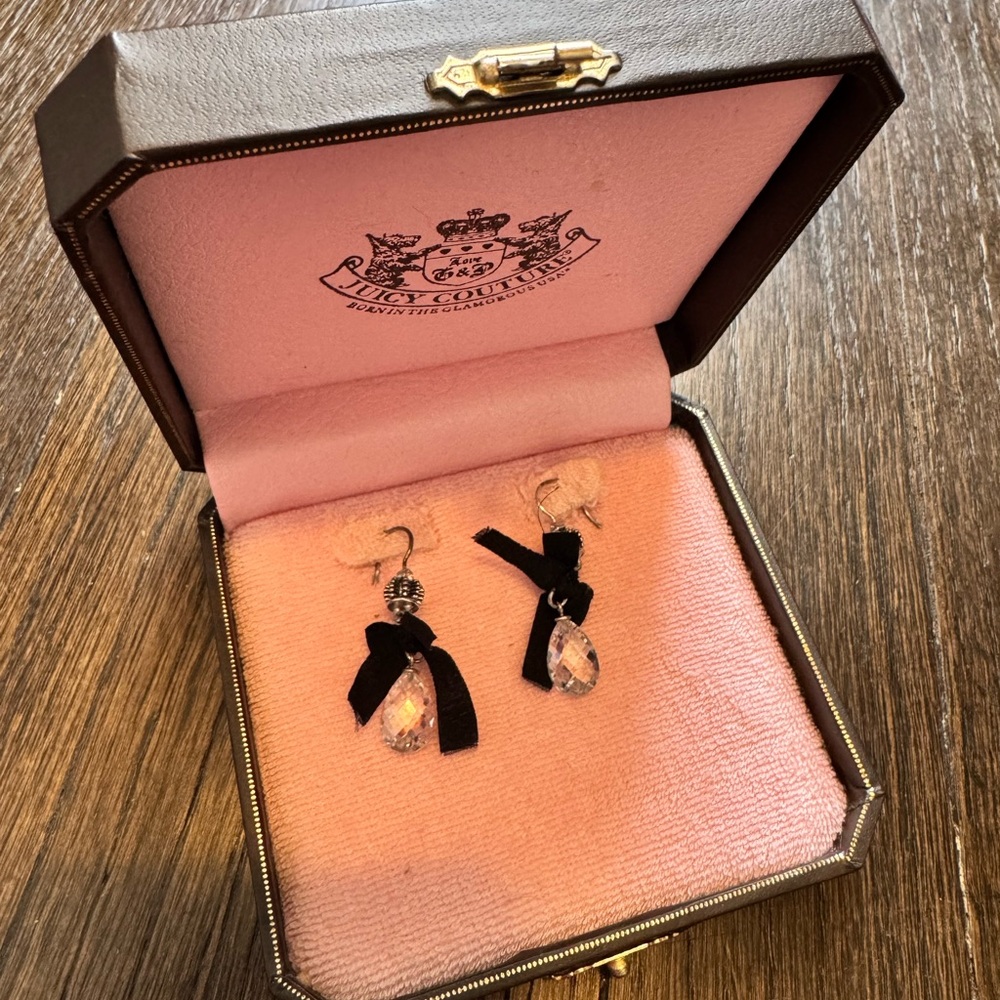 NWT VINTAGE Juicy Couture Black and Silver Bow Earrings